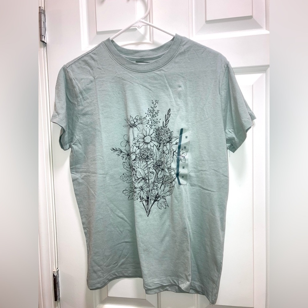 Women's Kindness Short Sleeve Graphic T-Shirt Doe - Sage Green Size Medium new - Picture 2 of 5